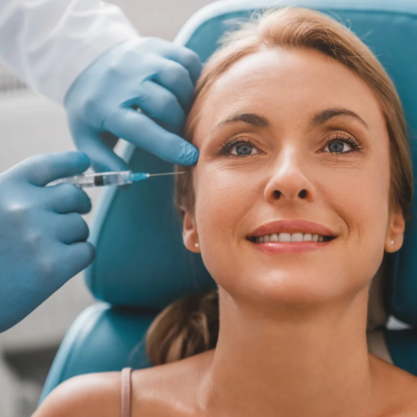 Cosmetic ozone injection treatment targeting fine lines and wrinkles at Modern Radiance ORegon.