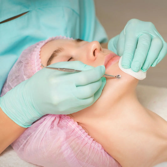 Deep facial extractions treatment to clear pores and improve skin texture at Modern Radiance Oregon spa.